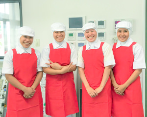 ＜惣菜製造会社（新潟県）＞惣菜加工作業にて2019年4名2023年1名実習生受入